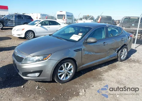 2013 Kia Optima Lx z USA, uszkodzony, nr VIN 5XXGM4A70DG181871
